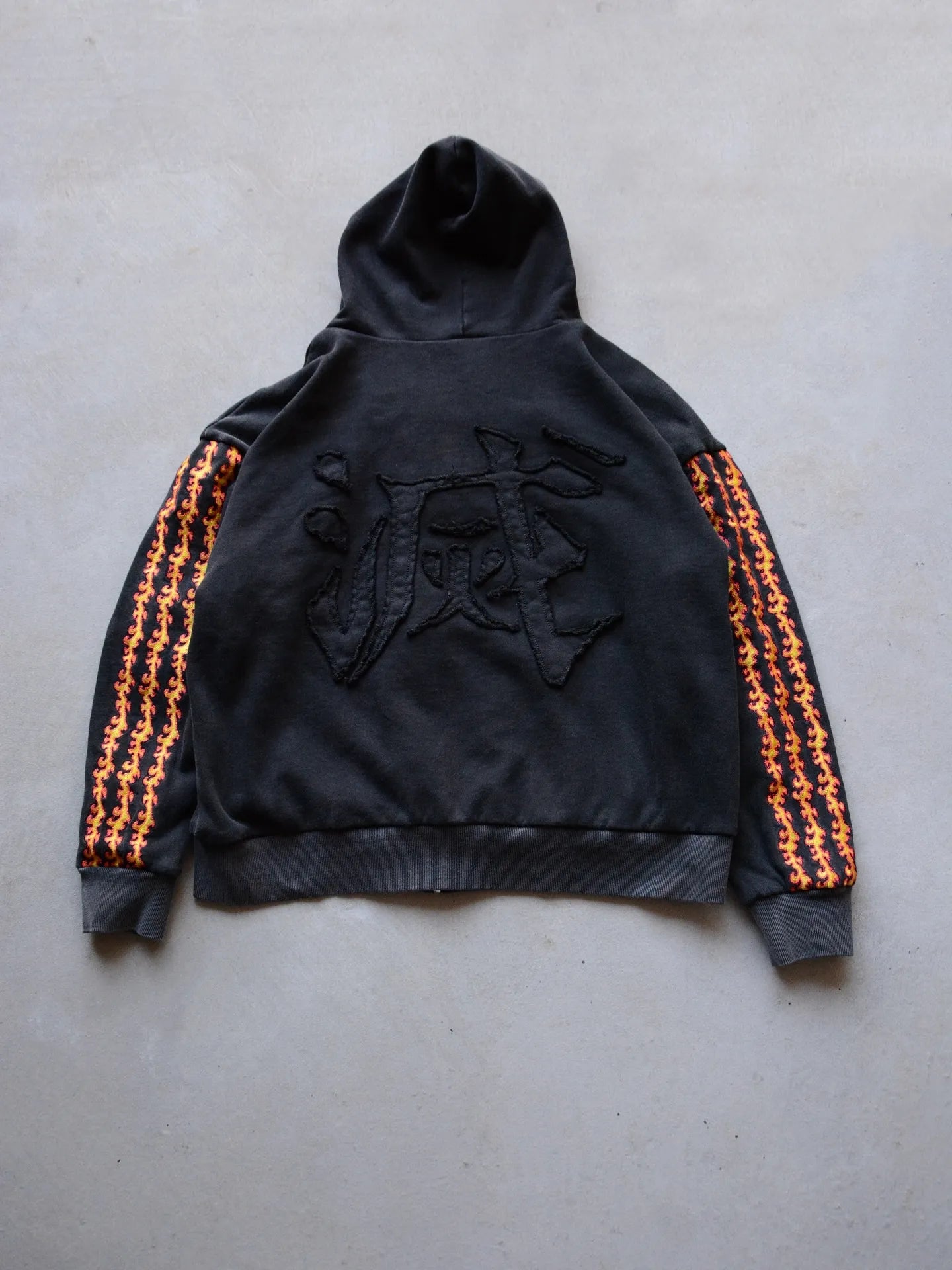 SUN BREATHING GLOWING EMBROIDERY SWEAT SET | DEMON SLAYER