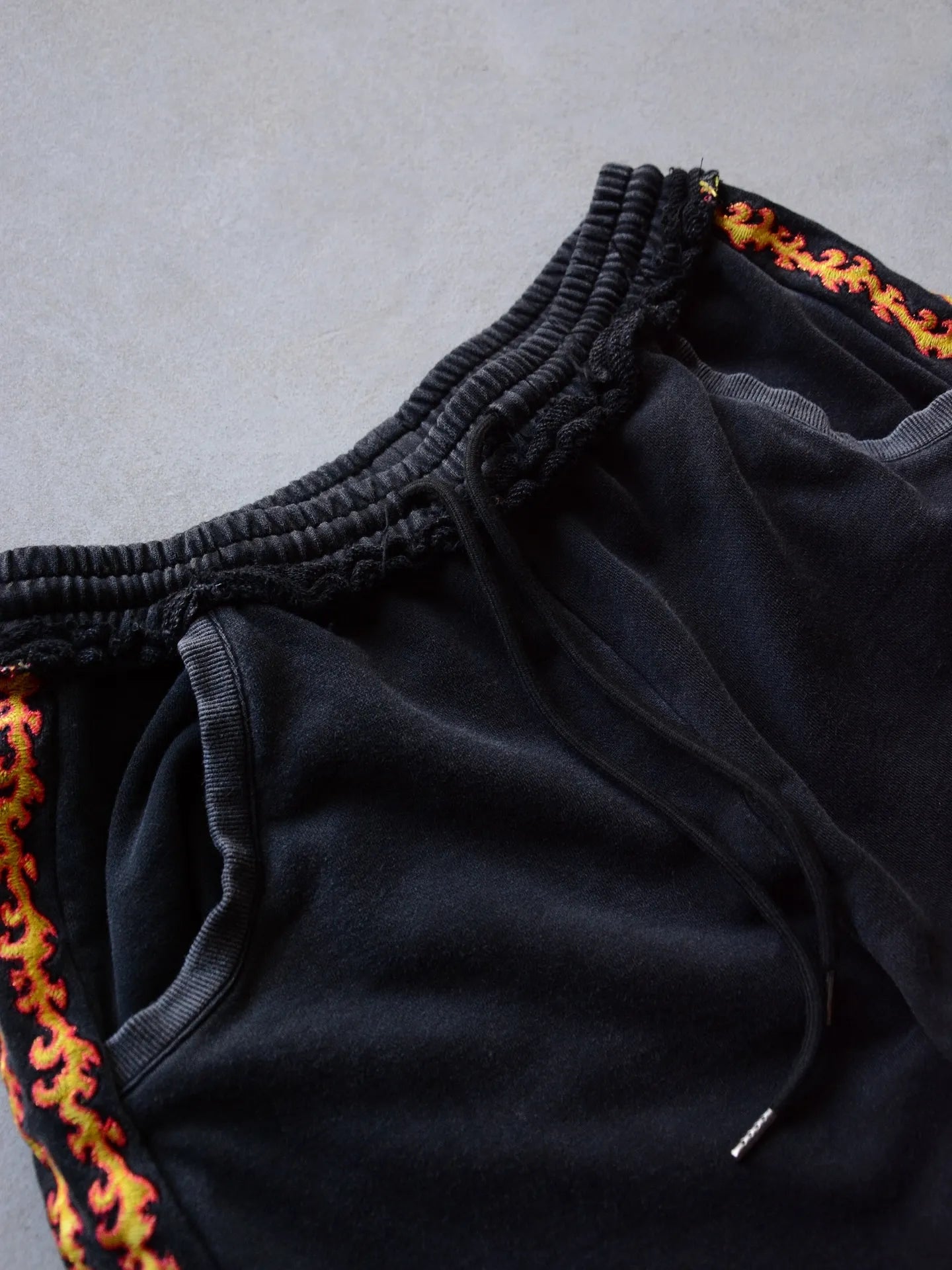 SUN BREATHING GLOWING EMBROIDERY SWEAT SET | DEMON SLAYER